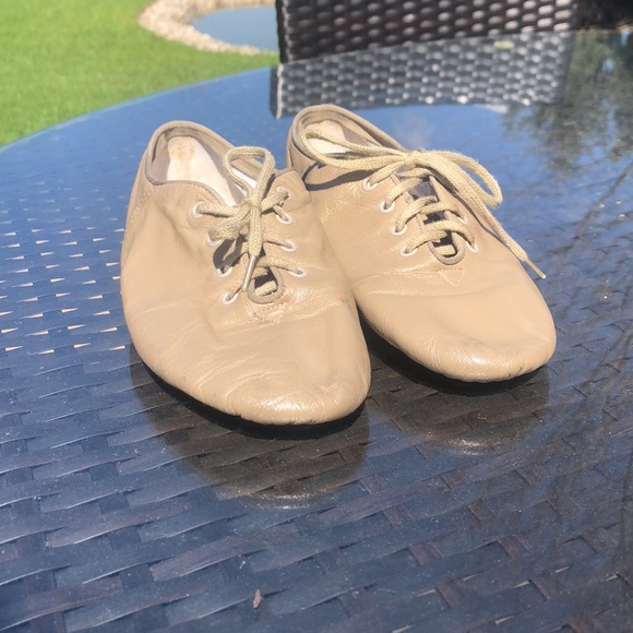 Jazz shoes - Picture 1 of 2
